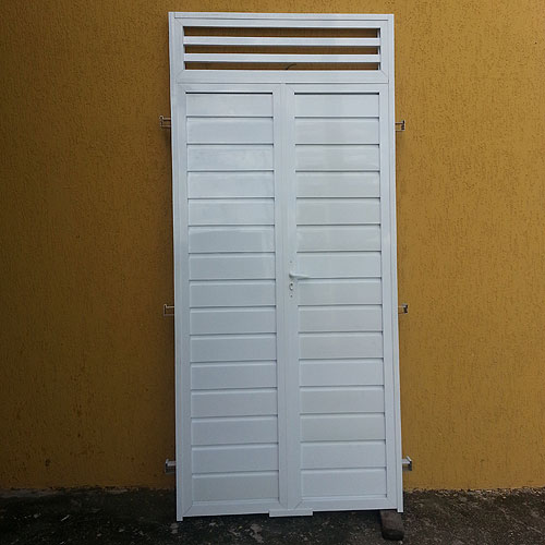 Porta de Lambril Liso em Alumínio Branco